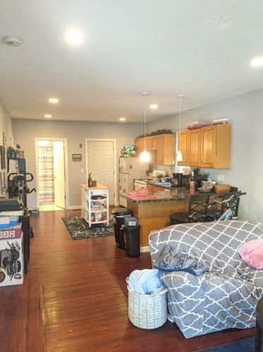 107 Pleasant St, Providence, RI 02906-1732