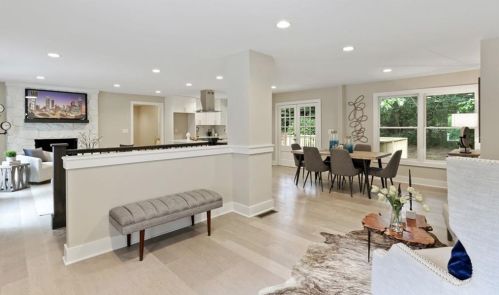 4904 Lakeside Dr, Atlanta GA  30360-1760 exterior