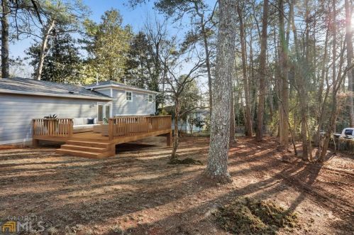 2527 Hatfield Cir, Atlanta GA  30316-3950 exterior