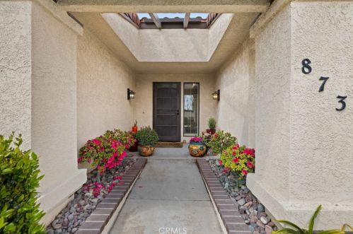 873 Calle Del Sol, Upland CA  91784-1879 exterior