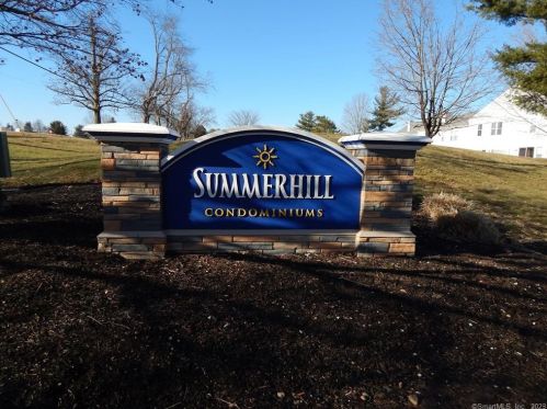 2 Summerhill Rd, Wallingford CT  06492-3462 exterior