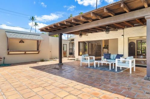 4678 Kahala Ave, Honolulu HI  96816-5211 exterior