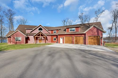 11785 Maplewood Dr, Brainerd, MN 56401-2388