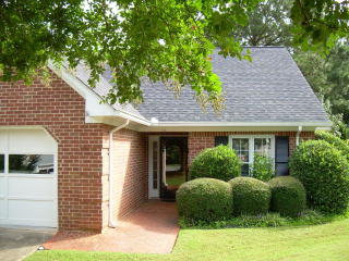 112 Lucy Ln, Athens, GA 30606-6444