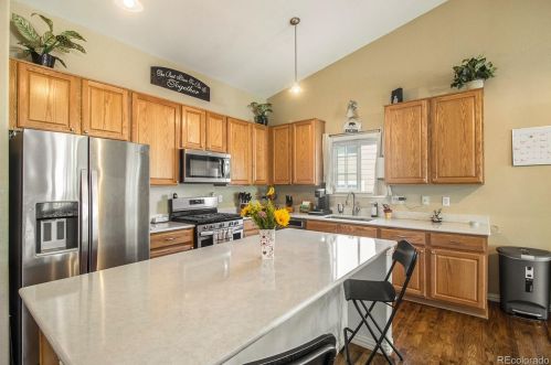 21413 Nassau Pl, Aurora CO 80013-3320 exterior