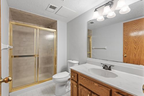 15864 Garden View Ct, Saint Paul MN  55124-7015 exterior