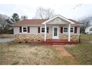 1612 Independence Sq, Kannapolis, NC 28081-9236
