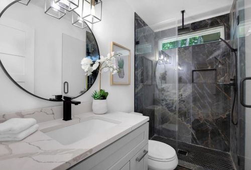 3104 Th, Austin TX  78702-1402 exterior