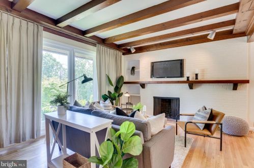 10408 Insley St, Silver Spring MD 20902-4936 exterior