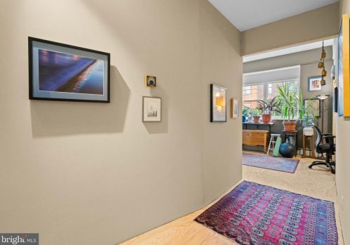 1226 8th St, Philadelphia PA  19147-5130 exterior