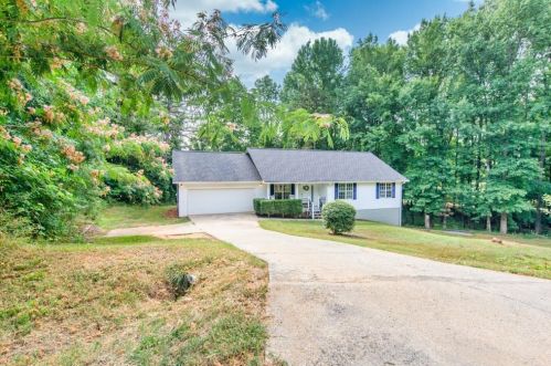 54 Poplar Rd, Commerce, GA 30529-3240