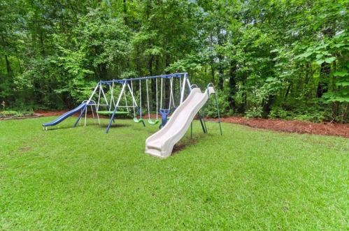 100 Bent Arrow Dr, Stockbridge GA  30281-4839 exterior