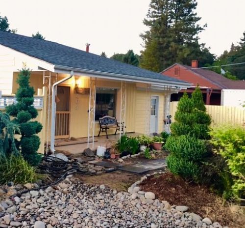 403 Jersey St, Silverton, OR 97381-1732