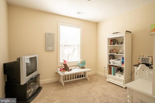 316 Bunny Ln, Harpers Ferry WV  25425-7104 exterior