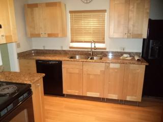 834 Anderson St, Tacoma WA  98406-6722 exterior