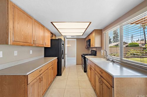 7301 Paseo Laredo, Anaheim CA  92808-1053 exterior