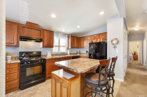 45 Maple Via, Anaheim CA  92801-1036 exterior