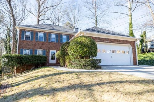 2430 Stockton Dr, Marietta, GA 30066-2142