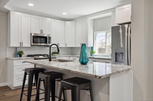 850 Grove St, Denver CO  80204-3223 exterior