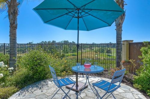 6787 Malachite Pl, Carlsbad, CA 92009-1701