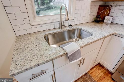 111 Eastman Ave, Lancaster PA  17603-4476 exterior