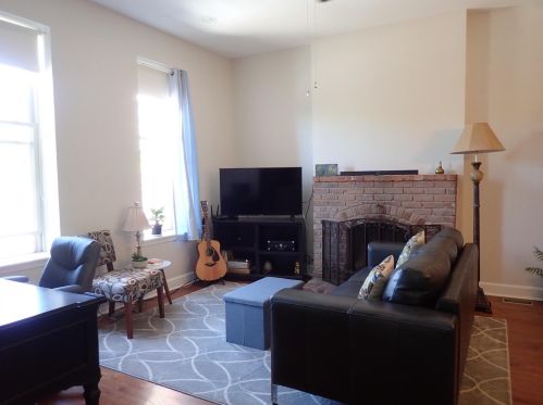2156 Gilbert Ave, Cincinnati, OH 45206-2530