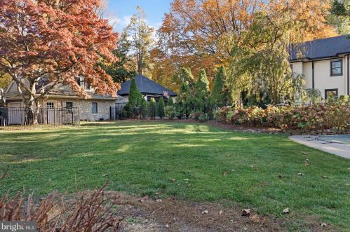 501 Warwick Rd, Tavistock NJ 08033-3831 exterior