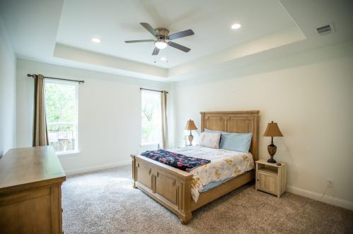 1726 Knob Hl Ct, Cedar Hill TX 75104-1501 exterior