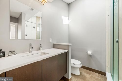 771 19th St, Philadelphia PA  19130-2029 exterior