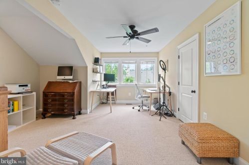 8916 Ct Way, Silver Spring MD 20910-2276 exterior