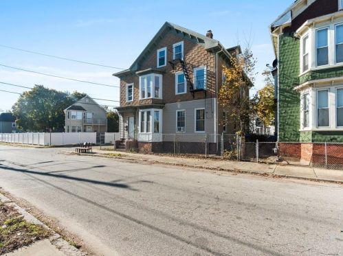 53 Diamond St, Providence, RI 02907-2708