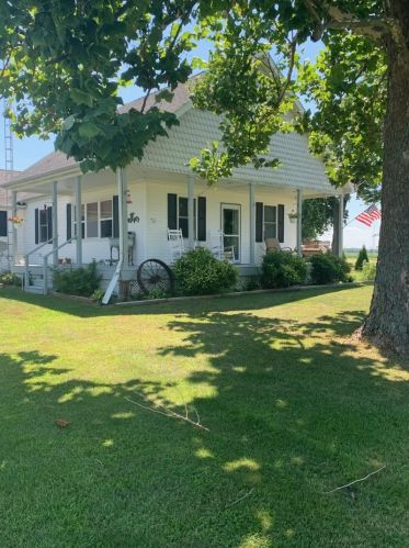 6605 Braceville Rd, Godley, IL 60407-9787