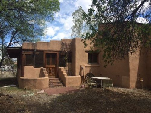 82 County Road 119, Espanola, NM 87532-3508