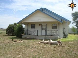 204 Kilgore St, Portales, NM 88130-9238