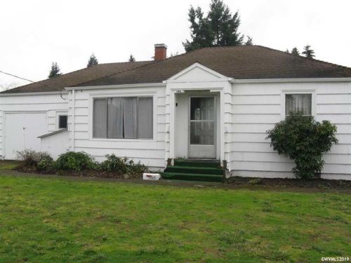 150 Walker Rd, Lebanon OR  97355-2345 exterior