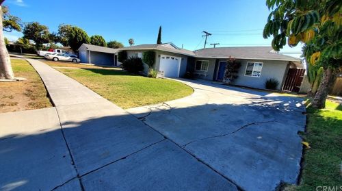 9721 Greening Ave, Whittier, CA 90605-2817