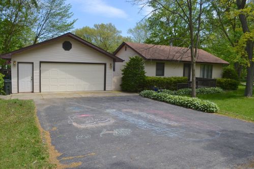 1110 Elm Dr, Mokena, IL 60451-1117