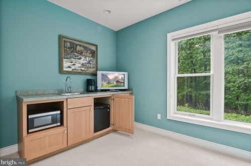 6976 Pindell School Rd, Fulton MD  20759-9712 exterior