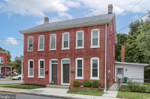 104 Spruce St, Carlisle PA exterior