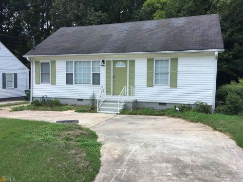 402 Collier Ridge Dr, Atlanta, GA 30318-7312