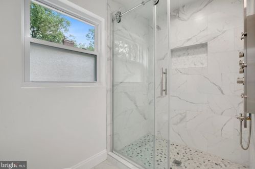 8407 Hartford Ave, Silver Spring MD  20910-5311 exterior