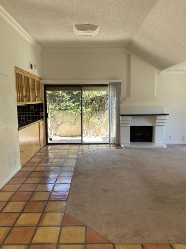 1667 Paseo De La Palma, Palm Springs, CA 92264-3859