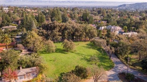 16005 Greenwood Rd, Los Gatos, CA 95030-3016
