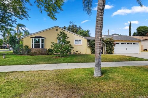 5690 Riverside Ave, Riverside CA  92506-1837 exterior