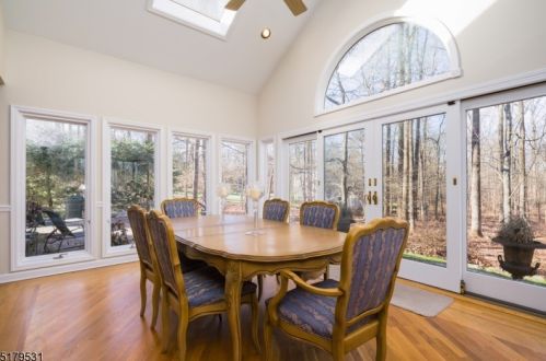16 Old Forge Dr, Warren, NJ 07059-5534