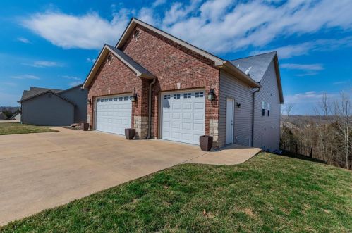 10569 Victoria Falls Dr, Festus, MO 63028-4777
