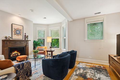 4531 Greenview Ave, Chicago, IL 60640-5468