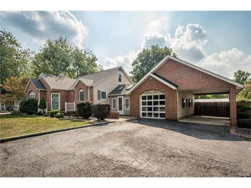 606 State Route 161, Albers, IL 62215-1093