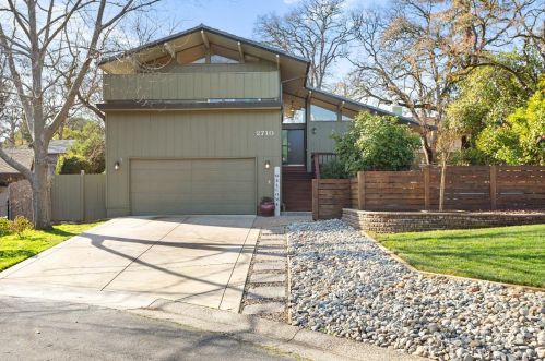 2710 King George Ct, Folsom, CA 95762-4113
