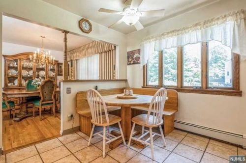 23 Meadow Ln, Hackettstown NJ  07840-4115 exterior